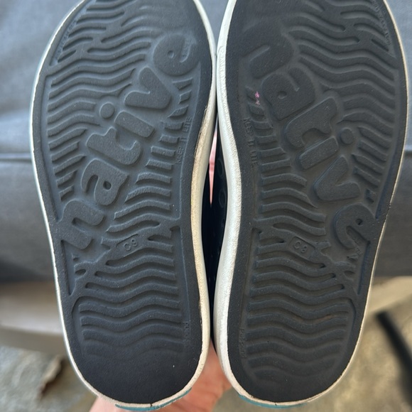 Native shoes black white with lightening⚡️toddler size 9 - Picture 9 of 9